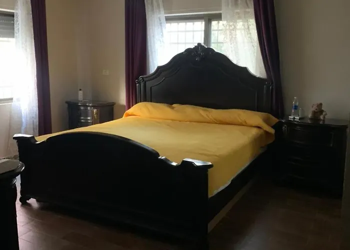 Luxurious 5 Bedroom Furnished Villa Superb Locationفيلا فخمه