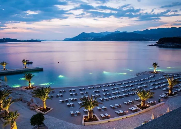 Hotels with tennis President , Valamar Collection
