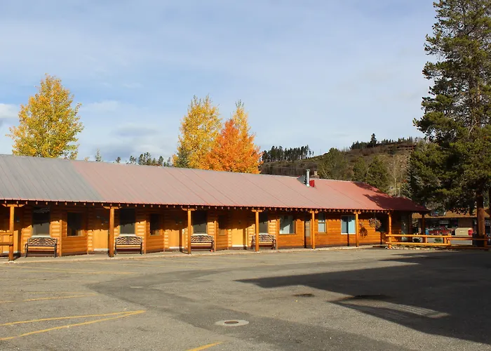 Motel: Lone Eagle Lodge