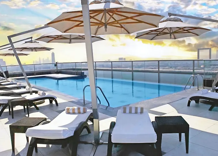 Luxury hotel only: Park Regis Kris Kin Hotel