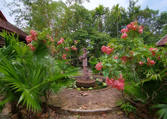 Palm Village Resort & Spa
