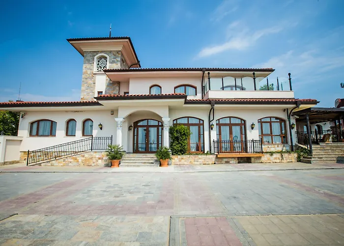 Helena Vip Villas And Suites