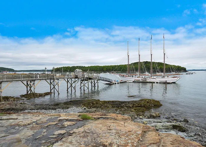 Boutique hotel only: Bar Harbor Inn And Spa