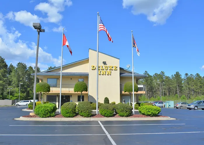 Deluxe Inn - Fayetteville I-95
