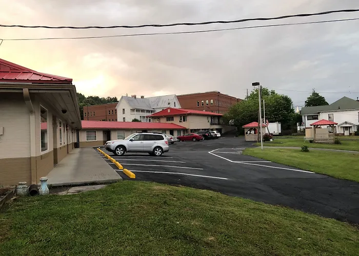 Hotel: Ellijay Inn - Downtown Ellijay