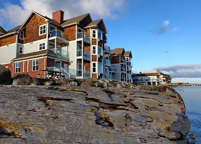 Tides Inn & Suites