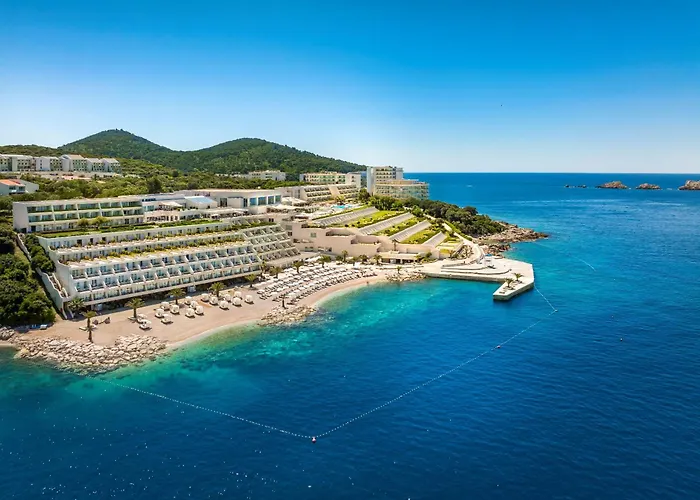Hotels with tennis President , Valamar Collection