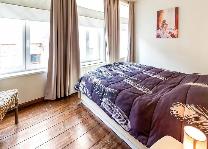 Spacious Holiday Home In Bruges