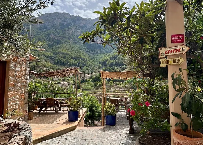 Hostal Villa Verde-Adults Only
