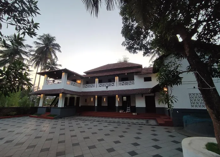 Traditional 4 Bedroom Villa - Sukun Heritage