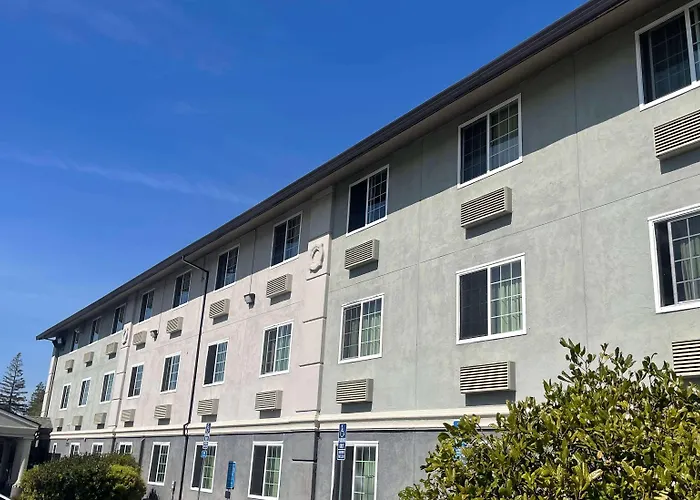 Super 8 By Wyndham Sacramento/Florin Rd