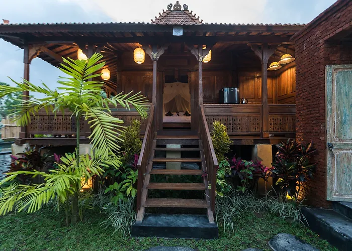 Kawan Antique Ubud Villa