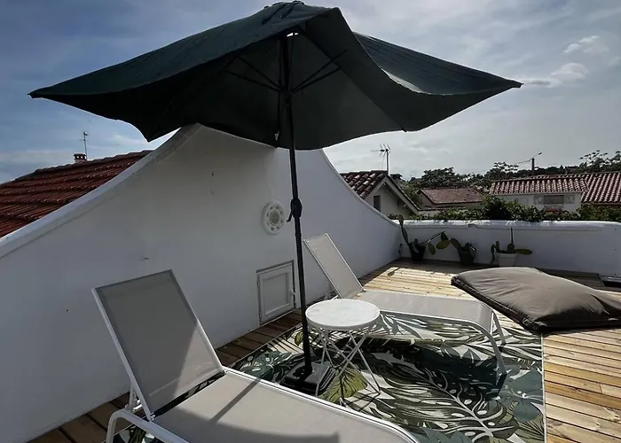Villa Avec Piscine Privee Climatisation Et Wifi Equipee Pour 6 Personnes - 6Vhip3