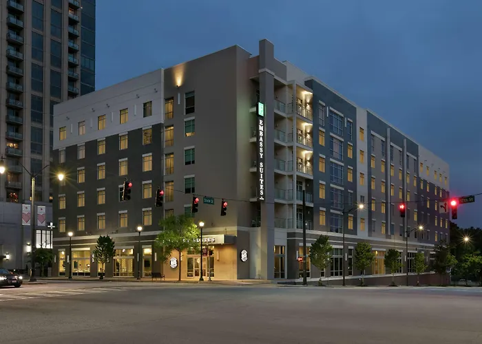 Hotels With Four Stars Embassy Suites By Hilton Atlanta Midtown
