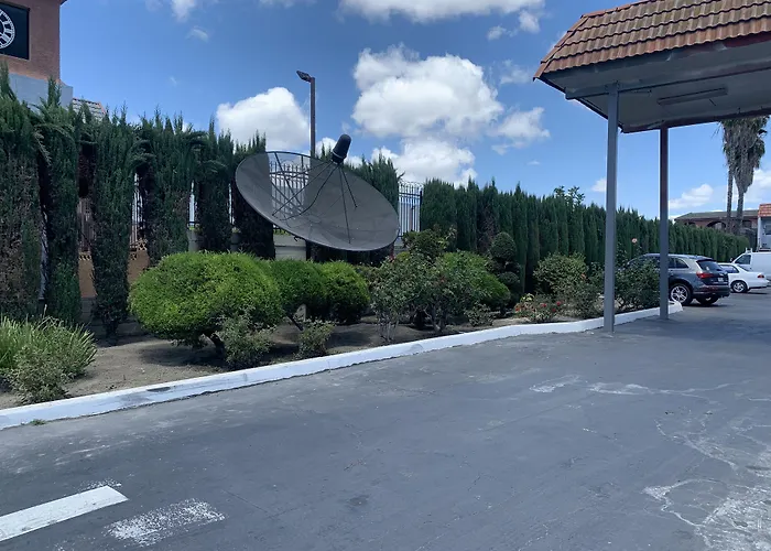 Dog friendly hotels Travel Inn Motel