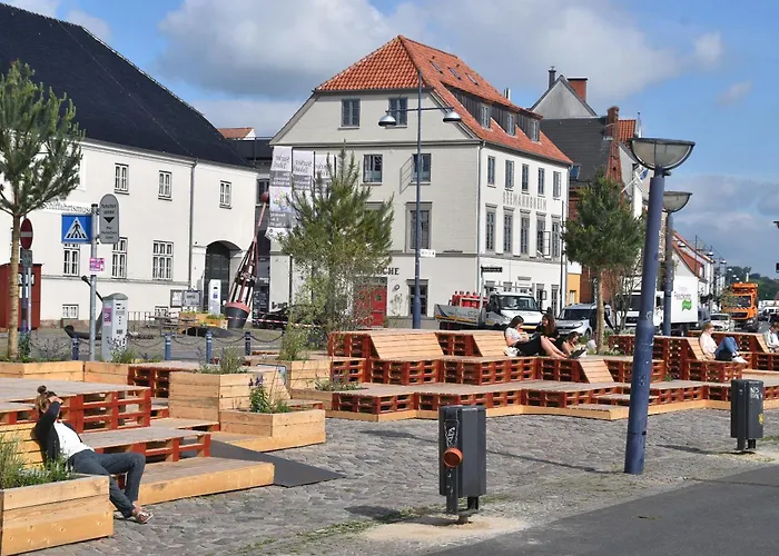 fewo1846 - Kaete-Lassen-Huus - uriges Häuschen auf 3 Ebenen mit Dachterrasse am Hafen