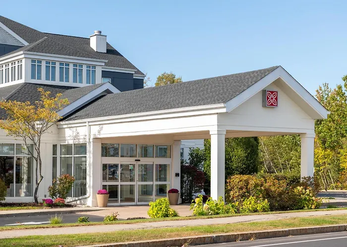 Hotel with Tennis: Hilton Garden Inn Portland Airport