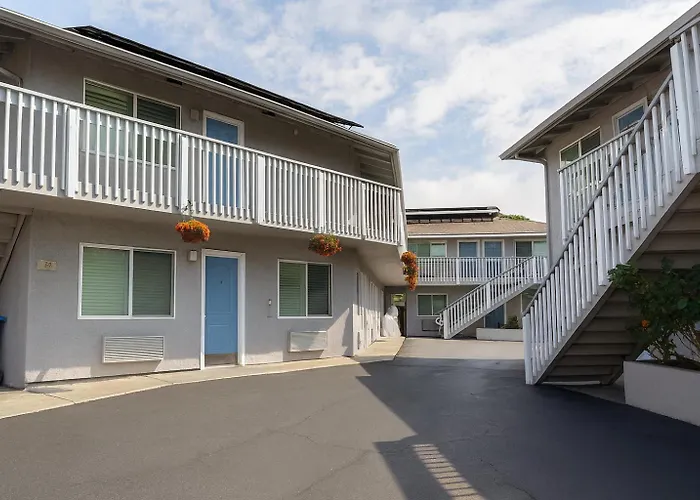 Pacific Inn Monterey