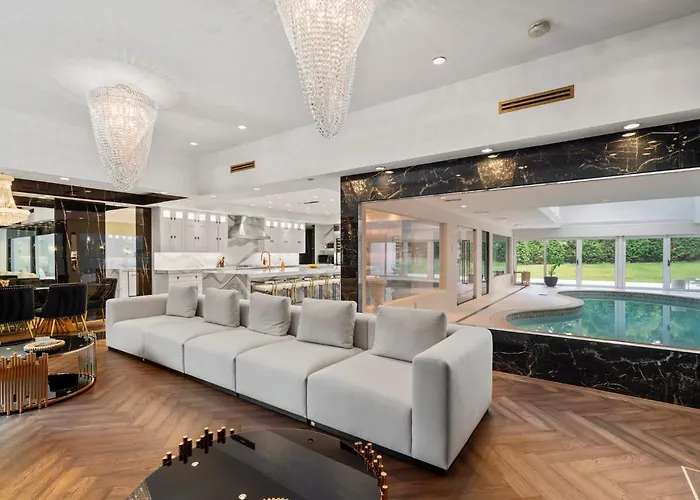 Luxury Villa Heated Indoor Pool