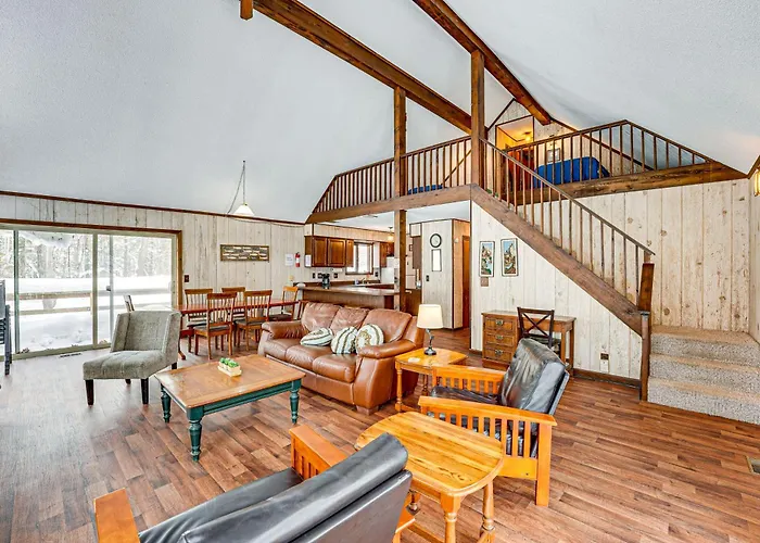 Pere Marquette Riverfront Cabin W/ Fishing Access