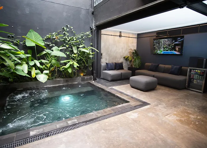 Provenza Luxury Parque Lleras D'House, Happy House