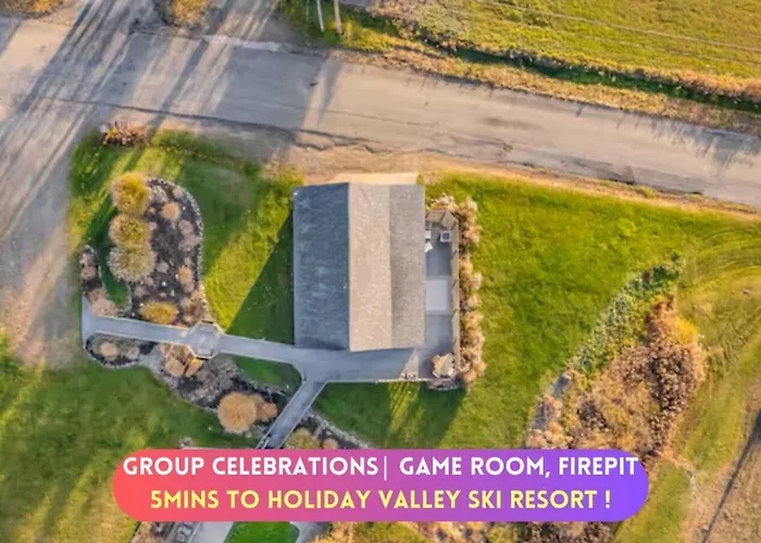 The Eagles Nest, Couples Escape - Hot Tub & Views!