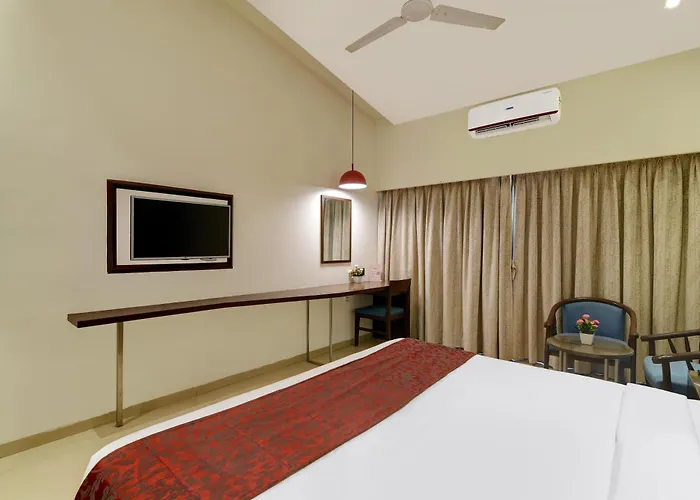 7 Apple , Lonavala