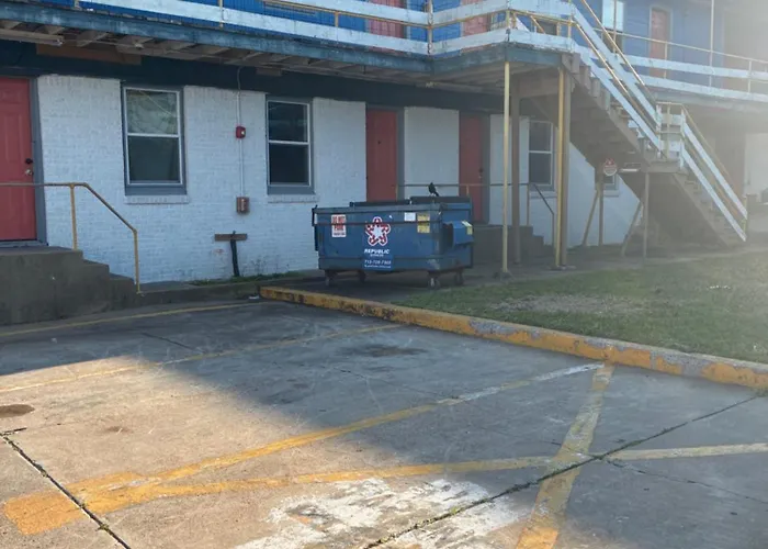 Rosenberg Motel
