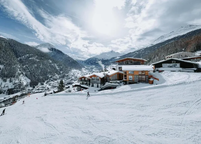 Chalets - The Peak