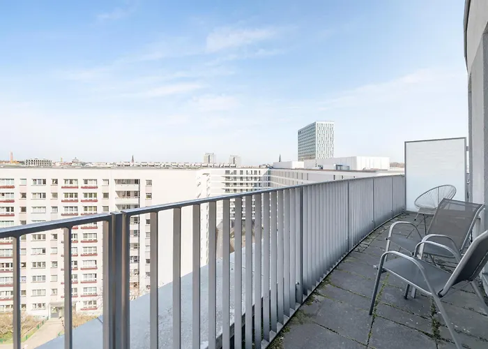 Holiday At Alexanderplatz s