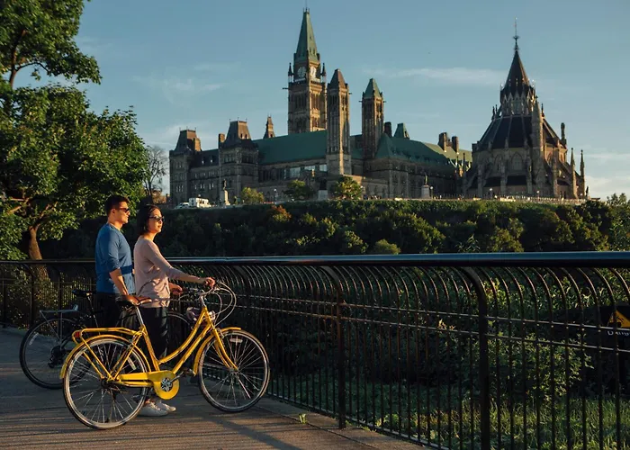 Holiday Inn Express & Suites Downtown Ottawa East By Ihg