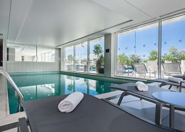 Golden Tulip Euromed