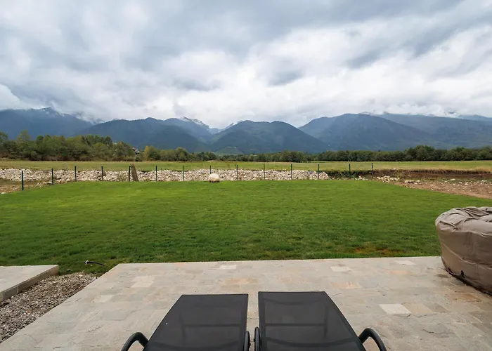 Villa Sofayla w Jacuzzi near the Pirin Golf Resort