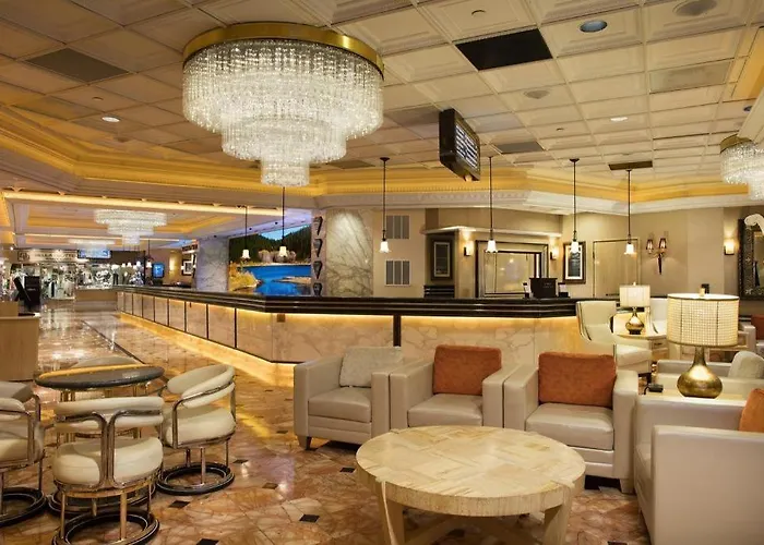 Hotel with Tennis: Peppermill Resort Spa Casino