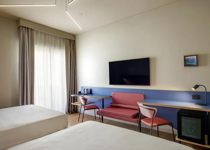 Cheap hotel: Best Western Hotel Globus
