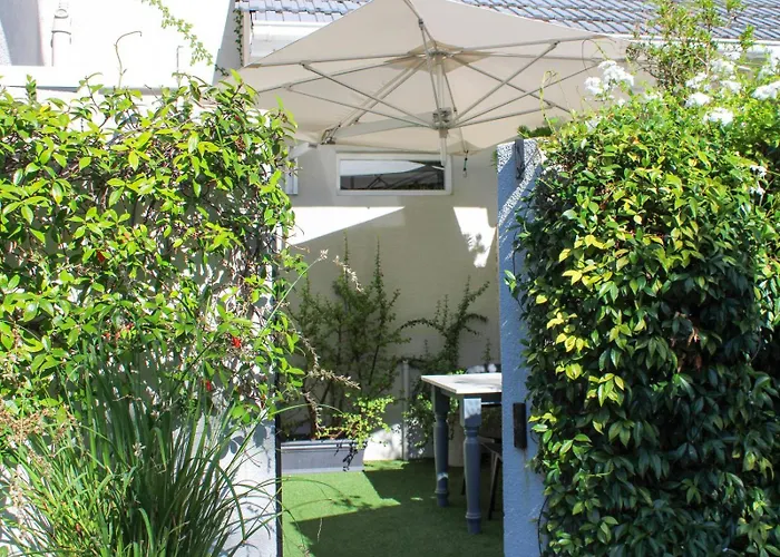 Oak Manor Boutique Guest House