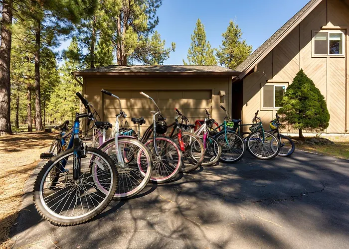 Walk To The Village, Hot Tub, Sharc Pass, Ac, Games, Bikes, Grill, Pet-Friendly