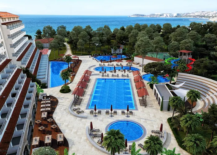 Batihan Beach Resort & Spa