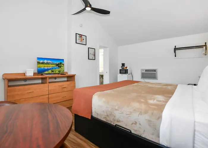 Studio Motel Of Lake George