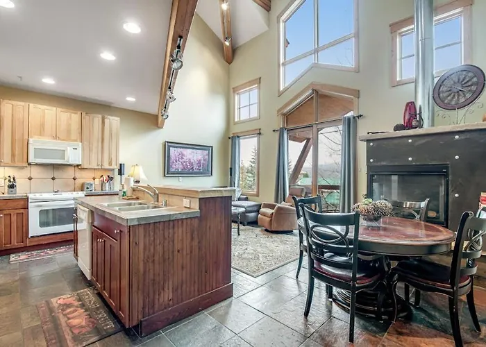 Dillon Ridge Retreat