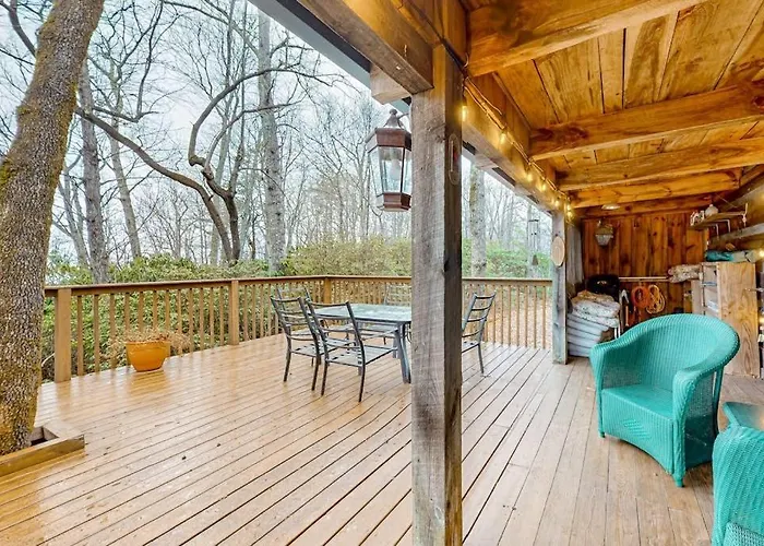 Gold Creek Cabin