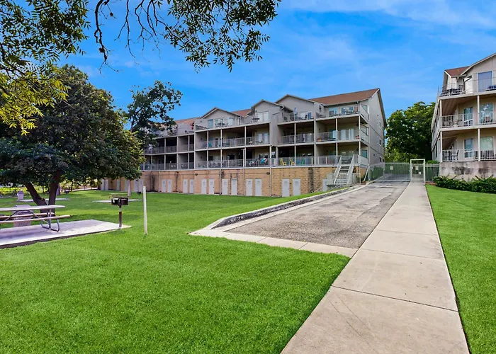Original cottages Water Wheel Resort Condo G202