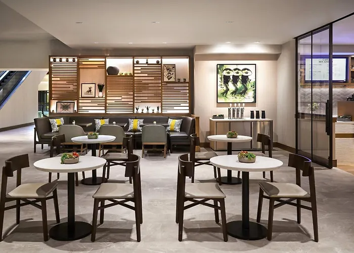 Kid friendly hotel San Antonio Marriott Rivercenter On The River Walk