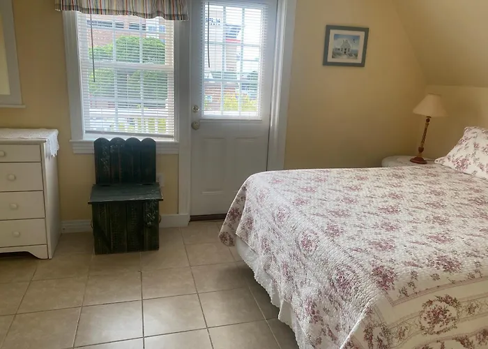 Angie'S Guest Cottage