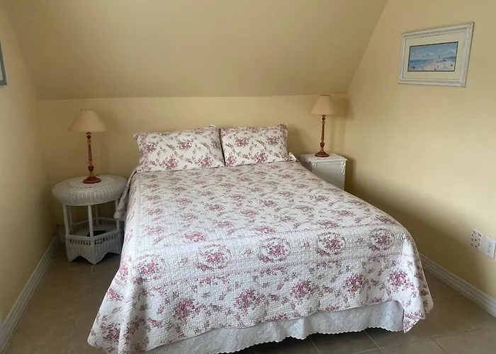 Angie'S Guest Cottage