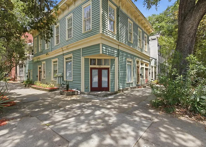 Walk To It All In Downtown, Double King Beds