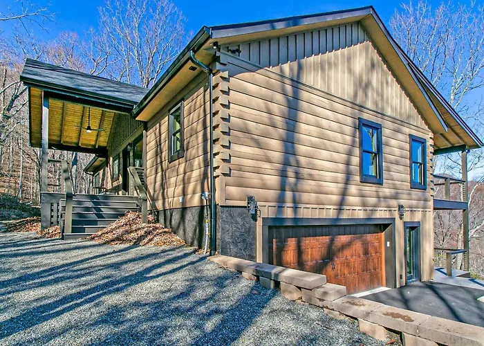 Luxury Log Cabin With Lake View