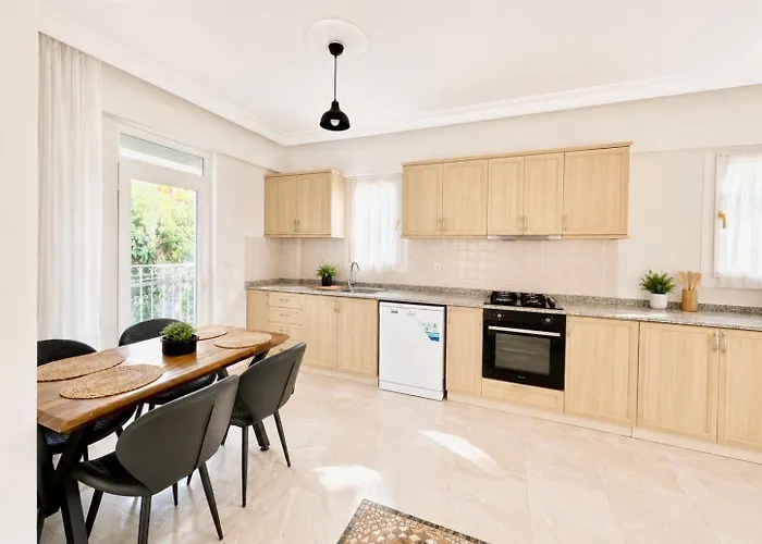 Almond Villas Üç Yatak Odalı