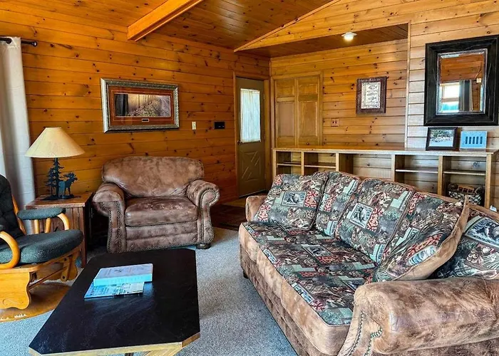 Island Cove #9 - On Minocqua Lake