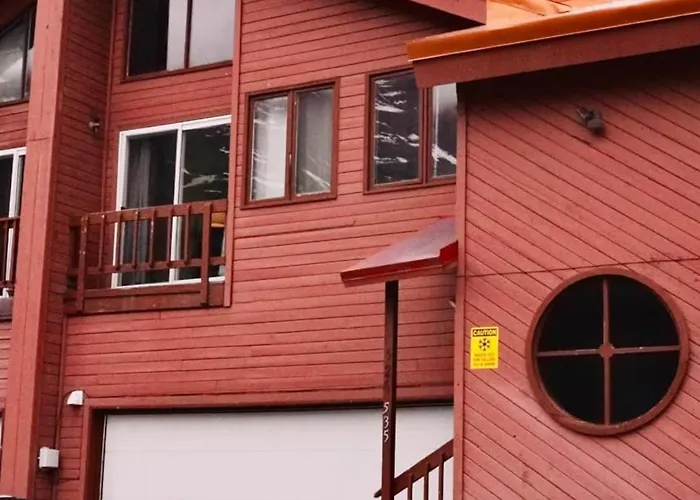 Valdez Loft View Apartment